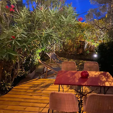 Petite Maison Cocooning A Bormes Les Mimosas Exterior photo
