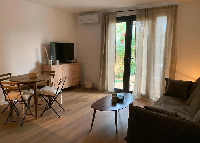 Petite Maison Cocooning A Bormes Les Mimosas